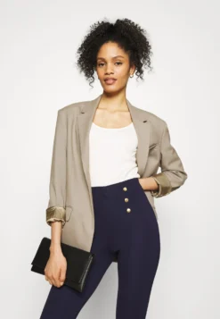 Anna Field Punto Leggings With Button Detail - Leggings - Trousers - Dark Blue -Style Hub Shop 007714f5801d4292a42e3e4e1a14adce scaled