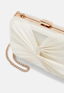 Anna Field Clutch - White 13 Anna Field Clutch - White -Style Hub Shop 08c24ed3bbb44e2abff413a34c8ef083 scaled