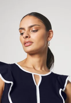 Anna Field Top - Dark Blue -Style Hub Shop 2d0ef67414864ac2a5c776535c5d67b4 scaled