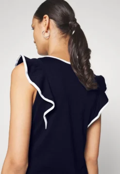 Anna Field Top - Dark Blue -Style Hub Shop 3e351c86b99b454da30561da50415410 scaled