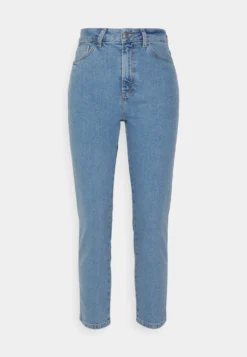 Slim Fit Jeans - Light Blue Denim -Style Hub Shop 441237ad0b0643268eae360e871c51cd scaled