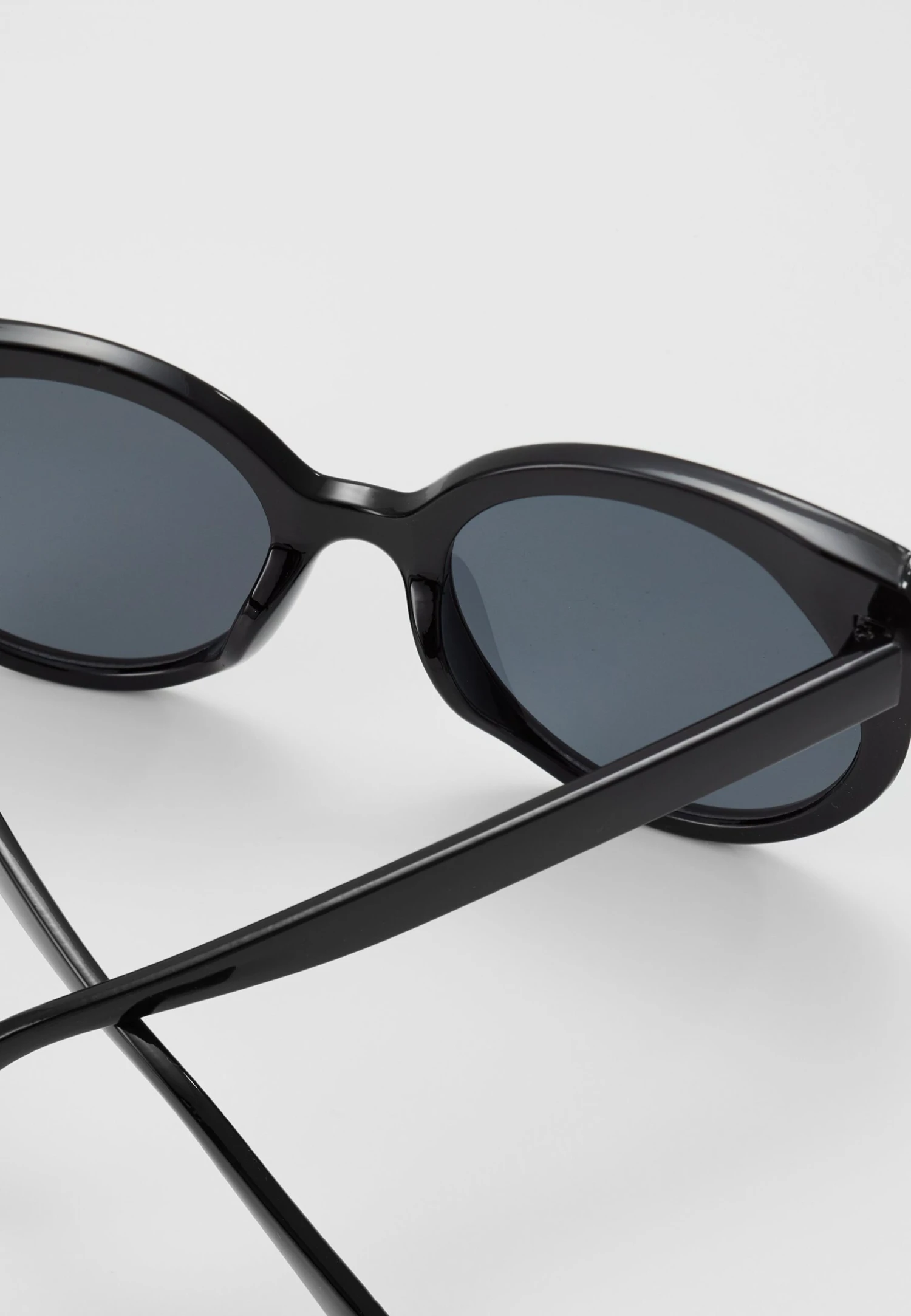 Anna Field Sunglasses - Black 4 Anna Field Sunglasses - Black - Image 4