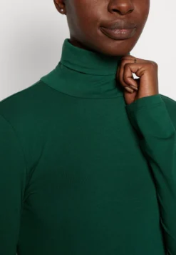 Anna Field Long Sleeved Top - Dark Green 11 Anna Field Long Sleeved Top - Dark Green -Style Hub Shop 595c4693d6e74944baada87cd2f8a02c scaled