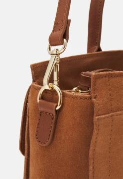 Anna Field Leather - Laptop Bag - Cognac 8 Anna Field Leather - Laptop Bag - Cognac -Style Hub Shop 62b11a5c07d34a6e99adbad7e0b7b270 scaled