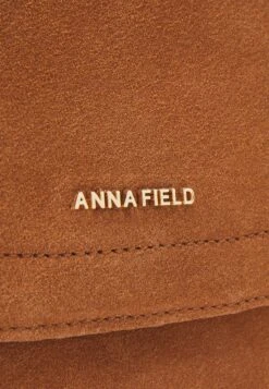 Anna Field Leather - Laptop Bag - Cognac 9 Anna Field Leather - Laptop Bag - Cognac -Style Hub Shop 63761796c9bf4ed3ab9ebaf7d34b21eb scaled