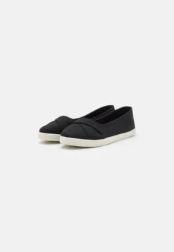 Anna Field Slip-Ons - Black -Style Hub Shop 64e6643672e24d5eae4b686b0d7714be scaled