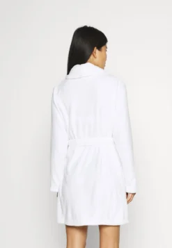 Anna Field Dressing Gown - White -Style Hub Shop 6c6255b6e48745f4b590adcdac80bac8 scaled