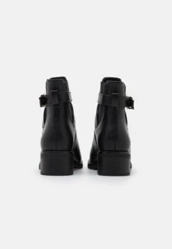 Classic Ankle Boots - Classic Ankle Boots -Style Hub Shop 70e3748a5e864b409d598d29b5cfb621 scaled