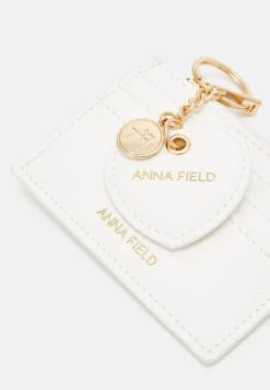 Anna Field Set - Business Card Holder -White 11 Anna Field Set - Business Card Holder -White -Style Hub Shop 79473f30f1e347909ad0998b49c83cae scaled