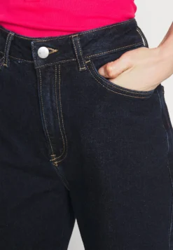 Kick Flare - Bootcut Jeans - Dark Blue Denim -Style Hub Shop 876cd3cd6c0946fa9168852372ad4c26 scaled