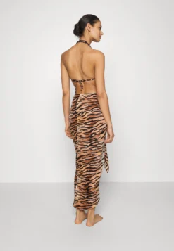 Anna Field Geo Print Sarong / 917 - Multi-Coloured - Wrap Skirt - Multi-Coloured -Style Hub Shop 8d714a8f00bc438f90b1a6d1b6f75c4c scaled