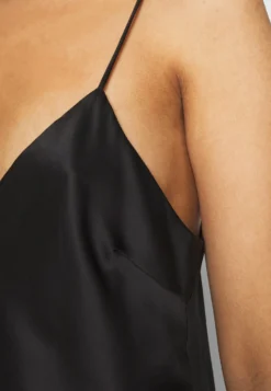 Anna Field Simple Satin Short Set - Pyjamas -Style Hub Shop 8f329bfd957241829840ac04de151b7c scaled