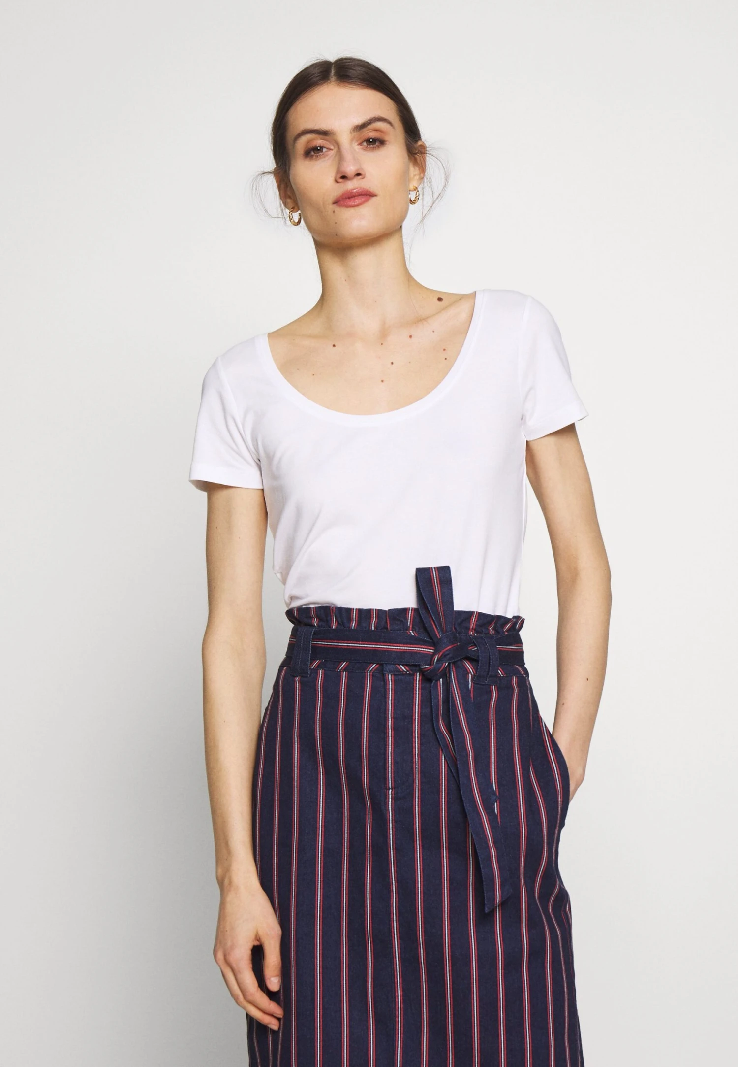 Anna Field 3 Pack - Basic T-Shirt - White/Navy/Light Grey Melange 4 Anna Field 3 Pack - Basic T-Shirt - White/Navy/Light Grey Melange - Image 4