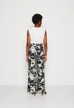 Anna Field Trousers - Black/Off White 8 Anna Field Trousers - Black/Off White -Style Hub Shop c1ec38c0decb47dd8eea48b4aca90bad scaled