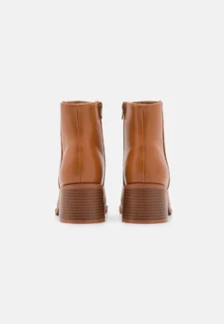 Anna Field Classic Ankle Boots - Cognac -Style Hub Shop c78762a8d19a42b09e22cc81679034bf scaled
