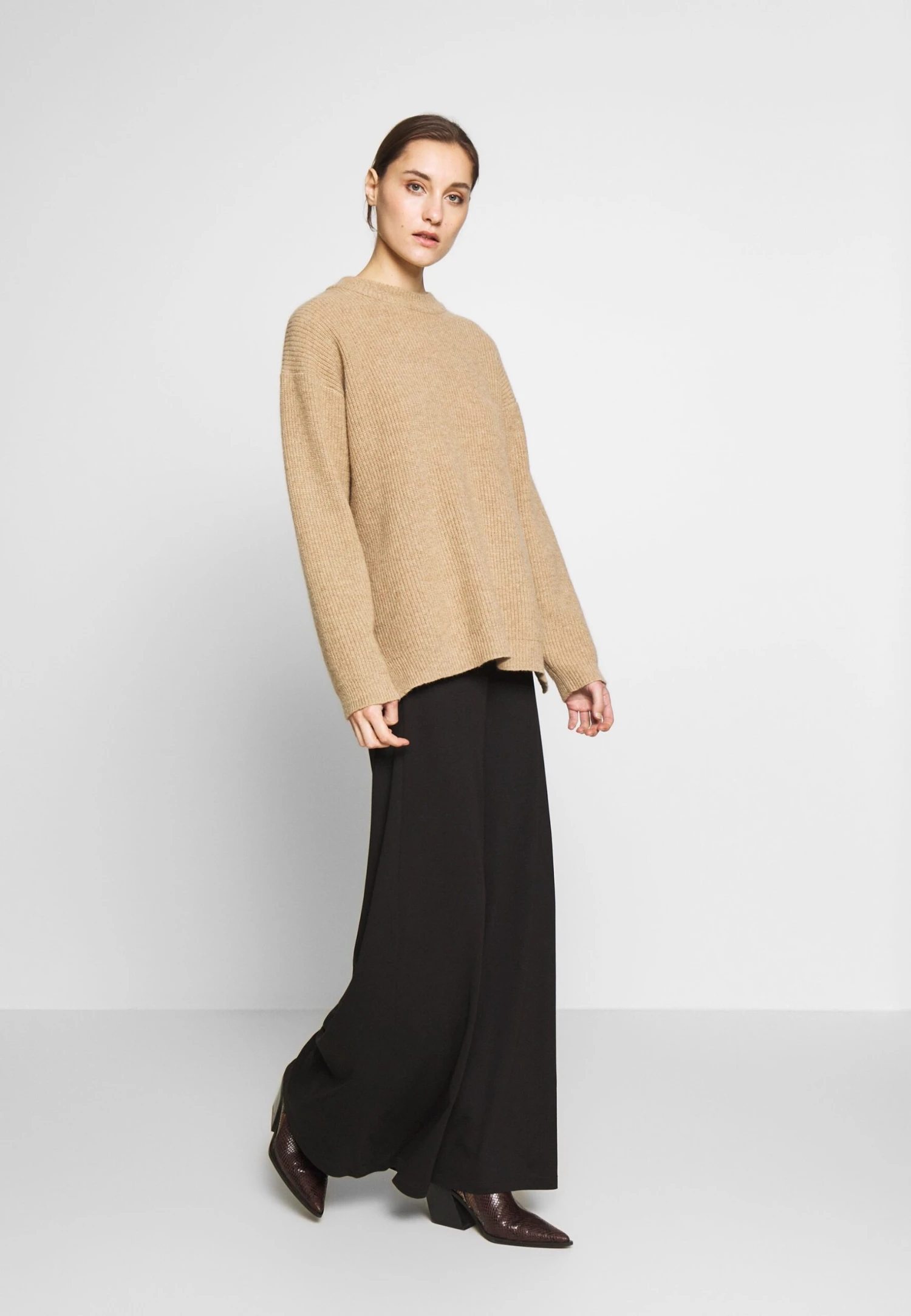 Anna Field Maxi Skirt -Black 2 Anna Field Maxi Skirt -Black - Image 2