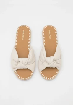 Anna Field Mules - White 11 Anna Field Mules - White -Style Hub Shop dbf969caa55c45758e637ce6e270e4a0 scaled