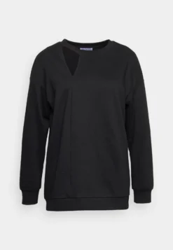 Cut Out Neck Fit - Sweatshirt -Black -Style Hub Shop eb39595f140d4bb0a8172d7eff3aa0a4 scaled