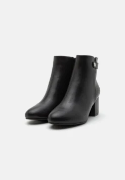 Wide Fit - Classic Ankle Boots - Black 8 Wide Fit - Classic Ankle Boots - Black -Style Hub Shop ed7de0d3c7a04e10bb6ee462c2945e45 scaled