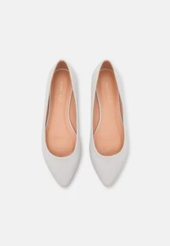 Anna Field Ballet Pumps - White 11 Anna Field Ballet Pumps - White -Style Hub Shop f3ca08ffac9f45369a462a23ef151d5f scaled