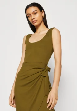 Anna Field Jersey Dress - Olive -Style Hub Shop f9fe9b956ee04a7db1dbbd0214f39a78 scaled