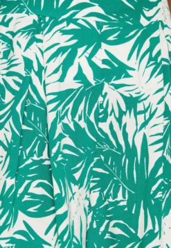 Anna Field Shorts - Green/Off White -Style Hub Shop fee4a64e479446a79f62f94204a5f0b6 scaled